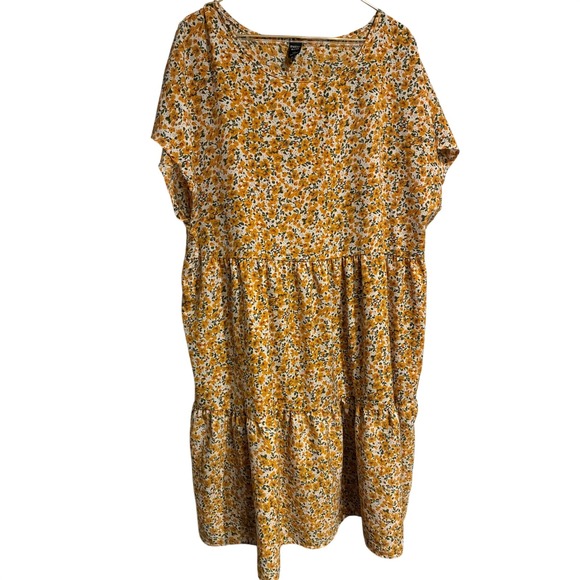 Emery Rose Dresses & Skirts - Emery Rose Yellow Floral Tiered Babydoll Dress 1XL Short Sleeve Boho Mini Shift